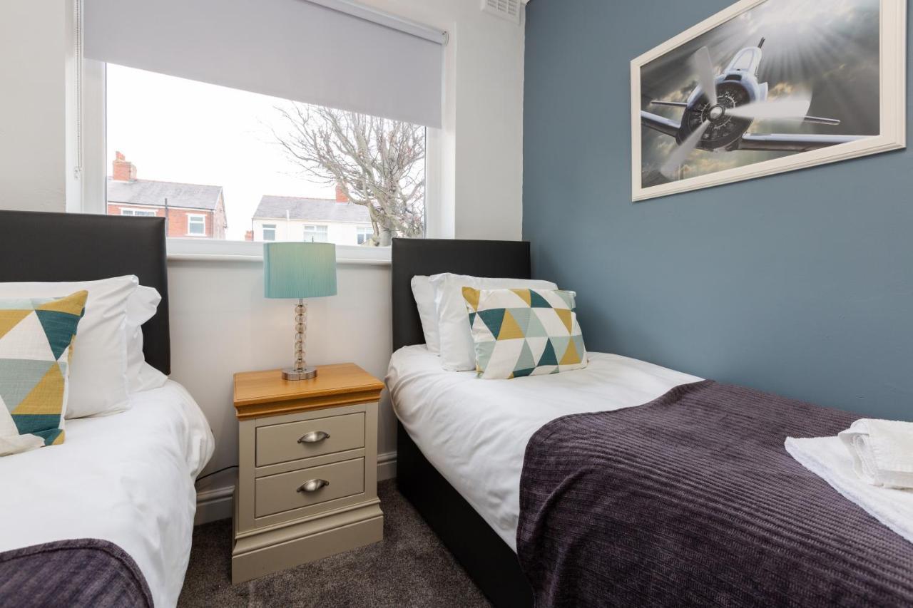 Hillside House - 2 Bedrooms Parking Wi-Fi Hospital Blackpool Exterior foto